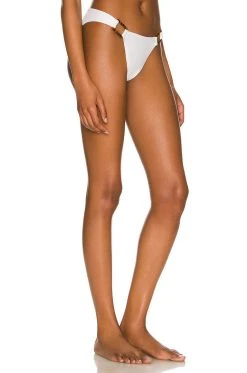 Summer 2022 Mara Bottom