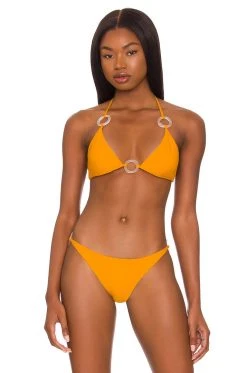 Summer 2022 Moda Top Swim