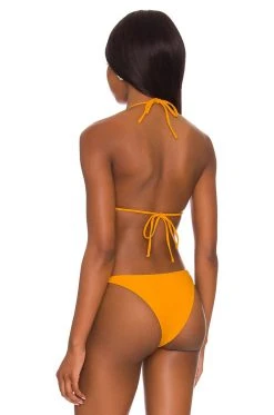 Summer 2022 Moda Top Swim