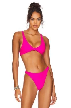 Fall 2022 Claudia Top