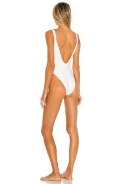 Resort 2020 Lioma One Piece