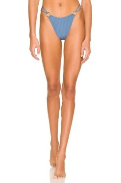 Spring 2022 Aminah Bottom